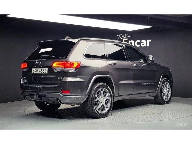 Jeep Grand cherokee 3.6* V6* 8ZF* OVERLAND* ДИСТРОНИК* ОБДУХВАНЕ* КАМЕ - автомобили, коли, обяви за нови и употребявани 1