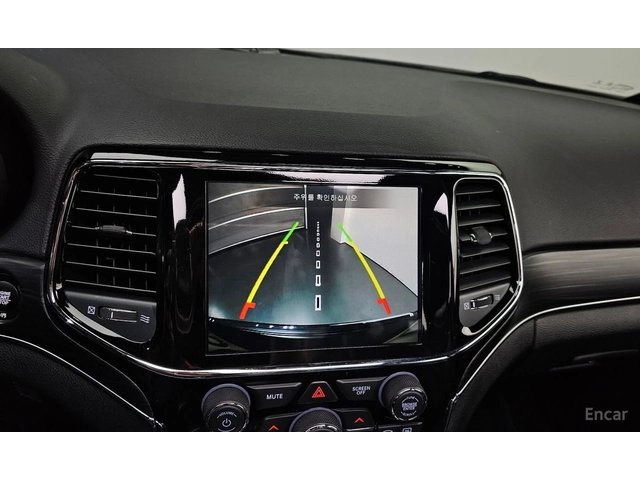 Jeep Grand cherokee 3.6* V6* 8ZF* LIMITED* ПОДГРЕВ* ОБДУХВАНЕ* 360КАМЕ - автомобили, коли, обяви за нови и употребявани 8