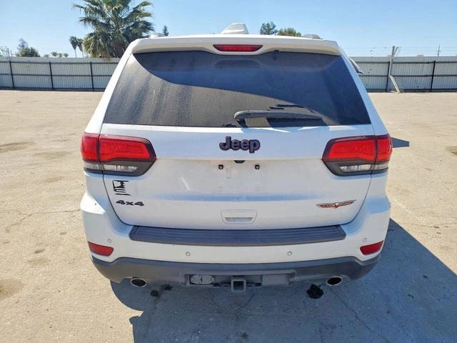 Jeep Grand cherokee Trailhawk 5.7 V8 4x4 - автомобили, коли, обяви за нови и употребявани 5