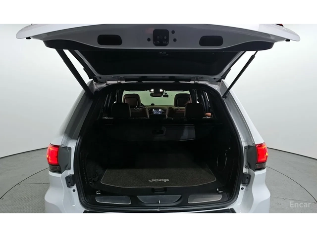Jeep Grand cherokee SUMMMIT / ВЪЗДУХ / ОБДУХ / ПАНО / ДИСТРОНИК - автомобили, коли, обяви за нови и употребявани 16