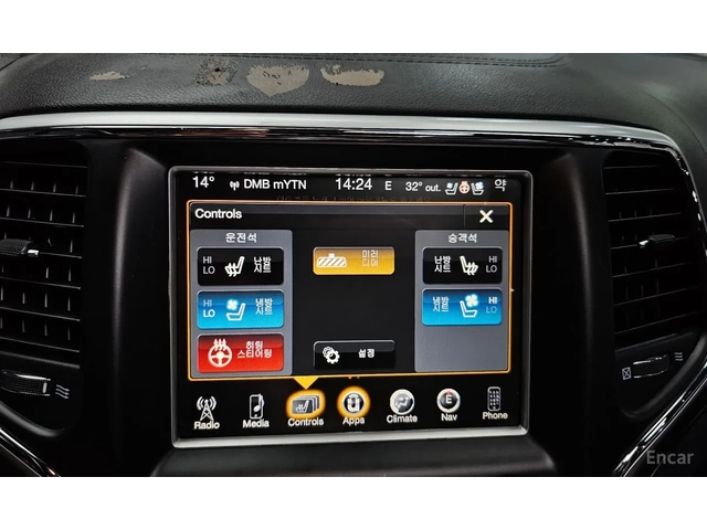 Jeep Grand cherokee 3.6 OVERLAND / ОБДУХ / DISTRONIC / TWO-TONE / PANO - автомобили, коли, обяви за нови и употребявани 11