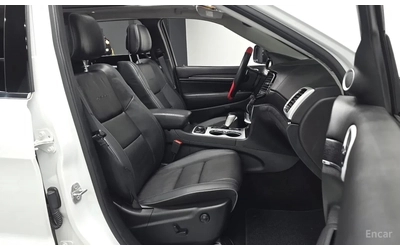 Jeep Grand cherokee 3.6 V6| 4x4Summit| Пано| Дистроник| Въздушно окачв - автомобили, коли, обяви за нови и употребявани 8