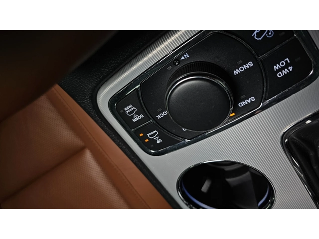 Jeep Grand cherokee 3.6 Summit - автомобили, коли, обяви за нови и употребявани 16