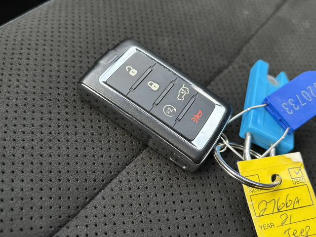 Jeep Grand cherokee Altitude / 6 Passenger / Sunroof 4x4 - автомобили, коли, обяви за нови и употребявани 9