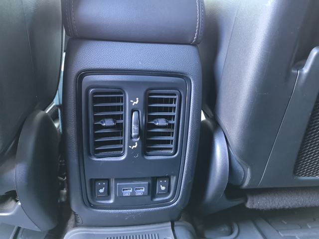 Jeep Grand Cherokee TRACKHAWK 6.2L V8 710 hp - автомобили, коли, обяви за нови и употребявани 11