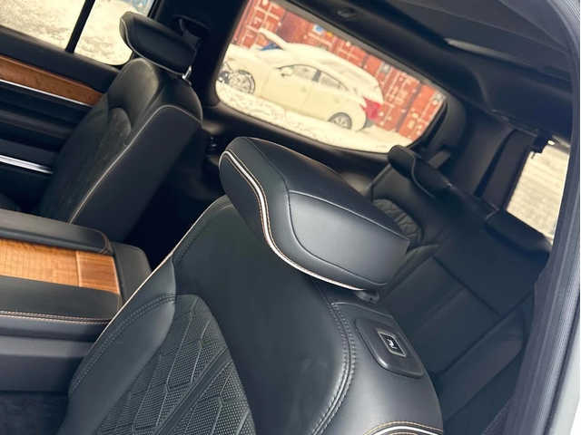 Jeep Grand Wagoneer * Series III * CARFAX * ЦЕНА ДО БГ - автомобили, коли, обяви за нови и употребявани 12