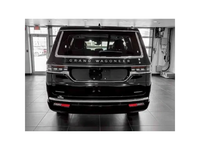Jeep Grand Wagoneer 6.4 V8 * AWD * CARFAX * - автомобили, коли, обяви за нови и употребявани 3