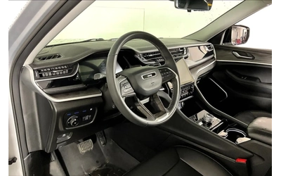 Jeep Wagoneer Grand Cherokee 4xe - автомобили, коли, обяви за нови и употребявани 12