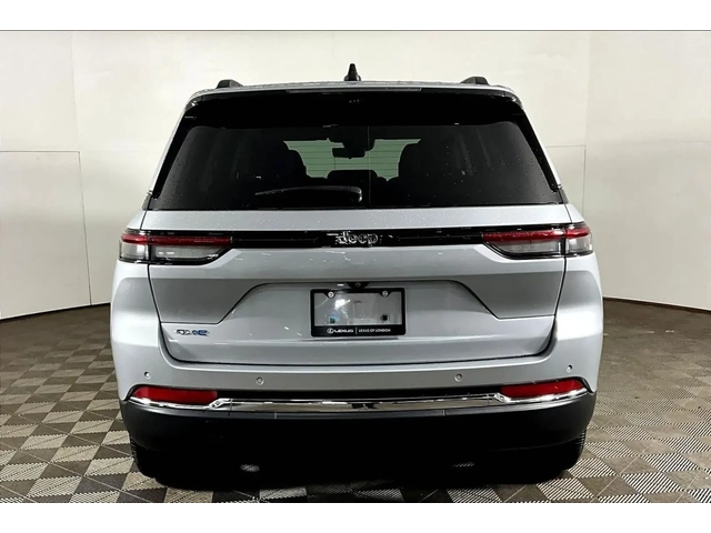 Jeep Wagoneer Grand Cherokee 4xe - автомобили, коли, обяви за нови и употребявани 3