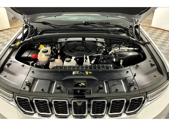 Jeep Wagoneer Grand Cherokee 4xe - автомобили, коли, обяви за нови и употребявани 8