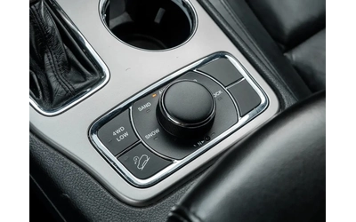 Jeep Wagoneer Cherokee Limited - автомобили, коли, обяви за нови и употребявани 13