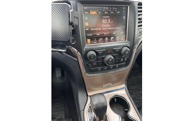 Jeep Wagoneer Summit - автомобили, коли, обяви за нови и употребявани 10