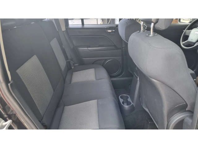 Jeep Patriot 2.2crd 163к.с. - автомобили, коли, обяви за нови и употребявани 14