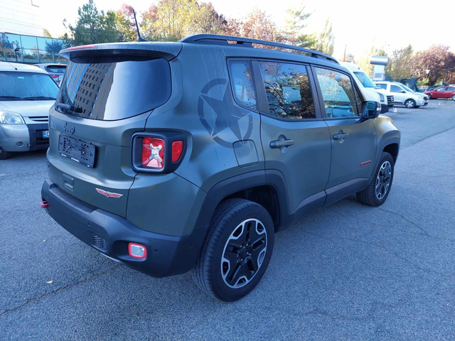 Jeep Renegade 2,0d 170ps 4x4 AUTOMATIC - автомобили, коли, обяви за нови и употребявани 3