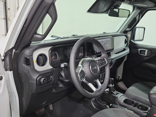 Jeep Wrangler 2.0L 4cyl 4WD - автомобили, коли, обяви за нови и употребявани 4
