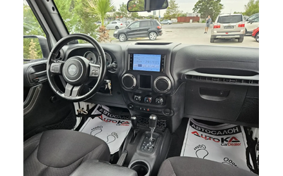 Jeep Wrangler 3.6i-290kc= АВТОМАТ= ДЪЛГА БАЗА= КЛИМАТИК - автомобили, коли, обяви за нови и употребявани 12