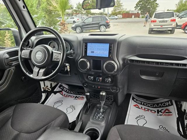 Jeep Wrangler 3.6i-290kc= АВТОМАТ= ДЪЛГА БАЗА= КЛИМАТИК - автомобили, коли, обяви за нови и употребявани 12