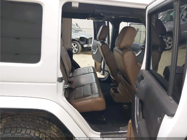 Jeep Wrangler UNLIMITED RUBICON / КОЖЕН САЛОН - автомобили, коли, обяви за нови и употребявани 8