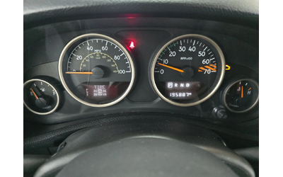 Jeep Wrangler Unlimited 75th Anniversary Edition - автомобили, коли, обяви за нови и употребявани 8