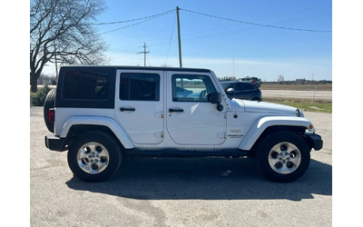 Jeep Wrangler Unlimited Sahara 4WD - автомобили, коли, обяви за нови и употребявани 6