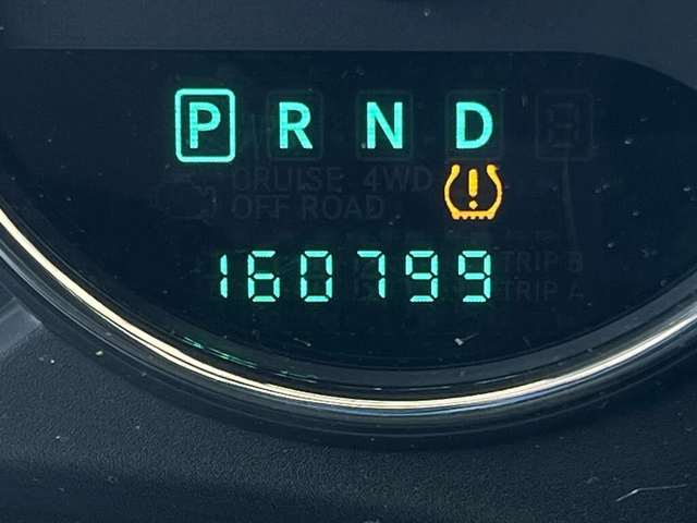 Jeep Wrangler Unlimited Sahara 4WD - автомобили, коли, обяви за нови и употребявани 8