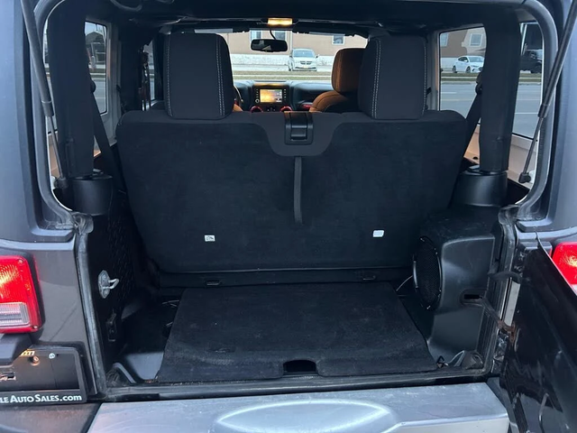 Jeep Wrangler Sahara 4WD - автомобили, коли, обяви за нови и употребявани 14