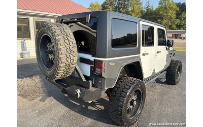 Jeep Wrangler Unlimited Sahara - автомобили, коли, обяви за нови и употребявани 7