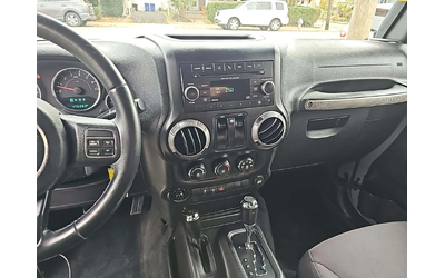 Jeep Wrangler Sport - автомобили, коли, обяви за нови и употребявани 6