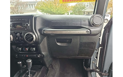 Jeep Wrangler Sport - автомобили, коли, обяви за нови и употребявани 7