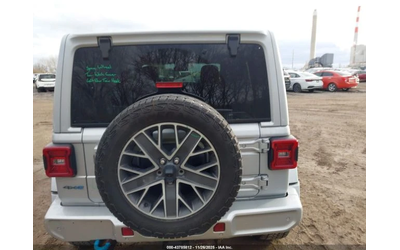 Jeep Wrangler 4XE SUMMIT 4XE - автомобили, коли, обяви за нови и употребявани 8