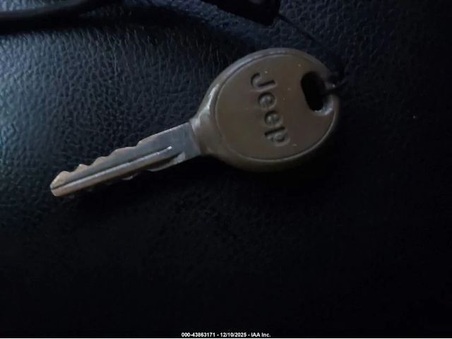 Jeep Wrangler SPORT - автомобили, коли, обяви за нови и употребявани 9