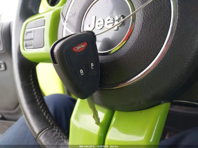 Jeep Wrangler UNLIMITED SAHARA - автомобили, коли, обяви за нови и употребявани 10