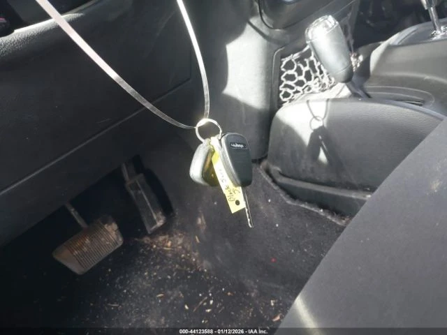 Jeep Wrangler UNLIMITED SAHARA - автомобили, коли, обяви за нови и употребявани 10