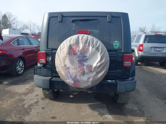 Jeep Wrangler UNLIMITED SAHARA - автомобили, коли, обяви за нови и употребявани 15