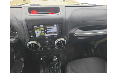 Jeep Wrangler Unlimited Sahara С РЕГИСТРАЦИЯ & АВТО КРЕДИТ - автомобили, коли, обяви за нови и употребявани 8