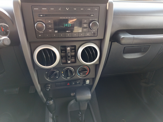 Jeep Wrangler - автомобили, коли, обяви за нови и употребявани 9