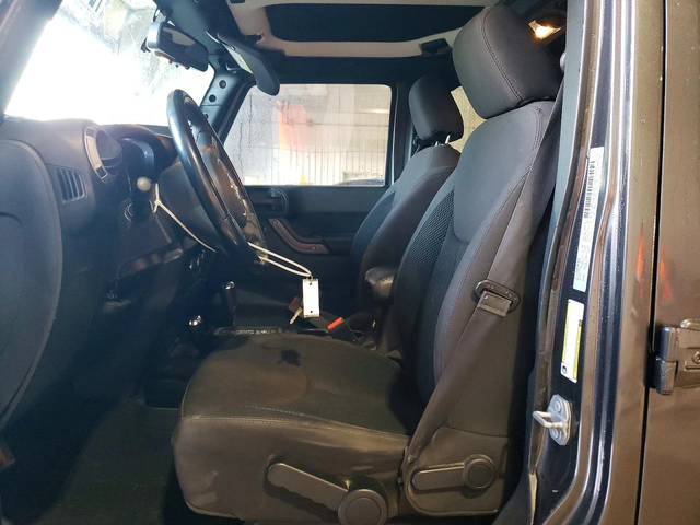 Jeep Wrangler 3.6* UNLIMITED SPORT* РЕАЛНИ КМ - автомобили, коли, обяви за нови и употребявани 7