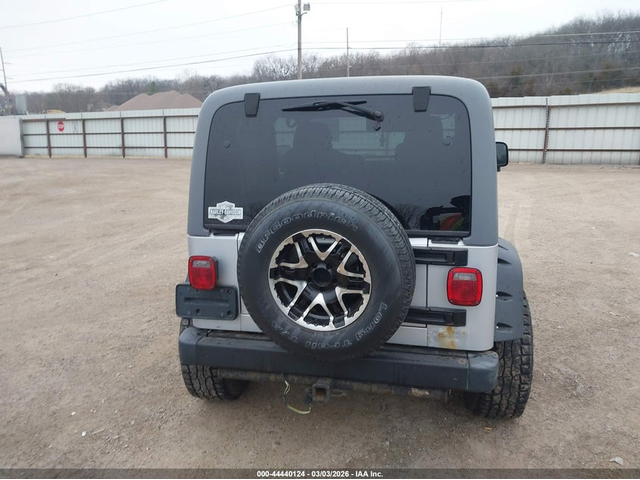 Jeep Wrangler 4.0L I-6 190HP 4X4 Drive - автомобили, коли, обяви за нови и употребявани 15