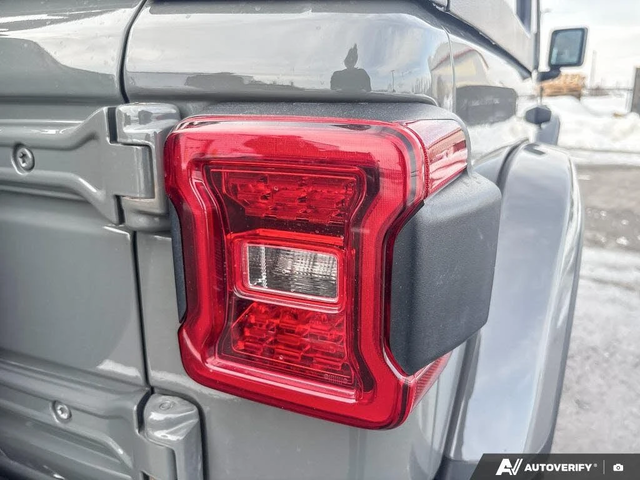 Jeep Wrangler Unlimited* Sahara* 4WD* АвтоКредит* (ЦЕНА ДО БГ)* - автомобили, коли, обяви за нови и употребявани 9