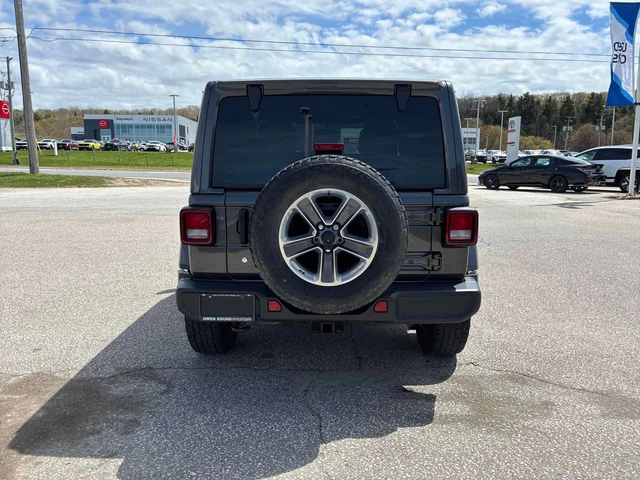 Jeep Wrangler * Sahara * CARFAX * Подгреви * Keyless - автомобили, коли, обяви за нови и употребявани 3