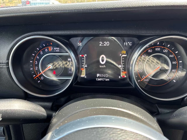 Jeep Wrangler * Sahara * CARFAX * Подгреви * Keyless - автомобили, коли, обяви за нови и употребявани 7