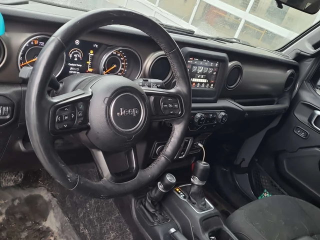 Jeep Wrangler SPORT S/CARFAX/ - автомобили, коли, обяви за нови и употребявани 7