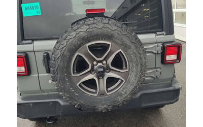 Jeep Wrangler SPORT S/CARFAX/ - автомобили, коли, обяви за нови и употребявани 9