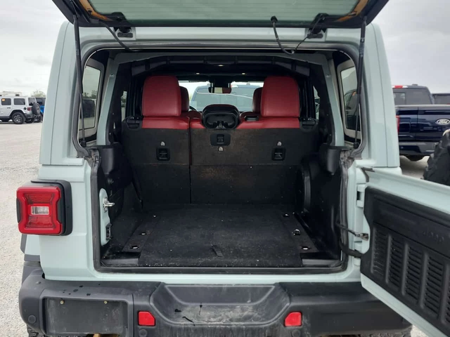 Jeep Wrangler RUBICON 392 * CARFAX * One owner * Без инциденти * - автомобили, коли, обяви за нови и употребявани 12