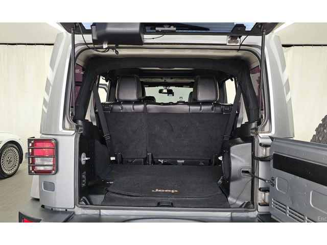 Jeep Wrangler 4Х4 * КОЖА * ПОДГРЕВИ * КАМЕРА - автомобили, коли, обяви за нови и употребявани 3
