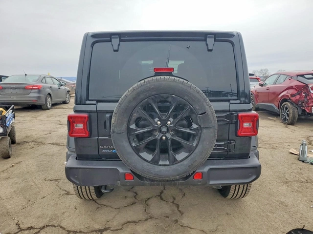 Jeep Wrangler 4XE* SAHARA* ГОЛЯМА НАВИГАЦИЯ* ЛИЗИНГ - автомобили, коли, обяви за нови и употребявани 5