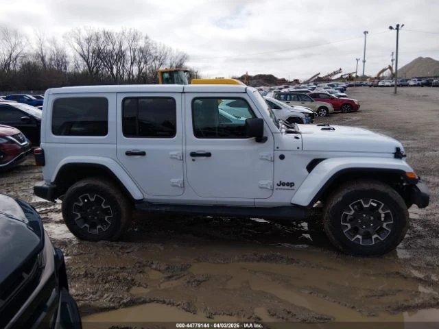 Jeep Wrangler SAHARA 4X4* КОЖА* ГОЛЯМА НАВИГАЦИЯ - автомобили, коли, обяви за нови и употребявани 12