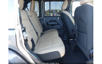 Jeep Wrangler Unlimited Sahara 4x4 - автомобили, коли, обяви за нови и употребявани 10