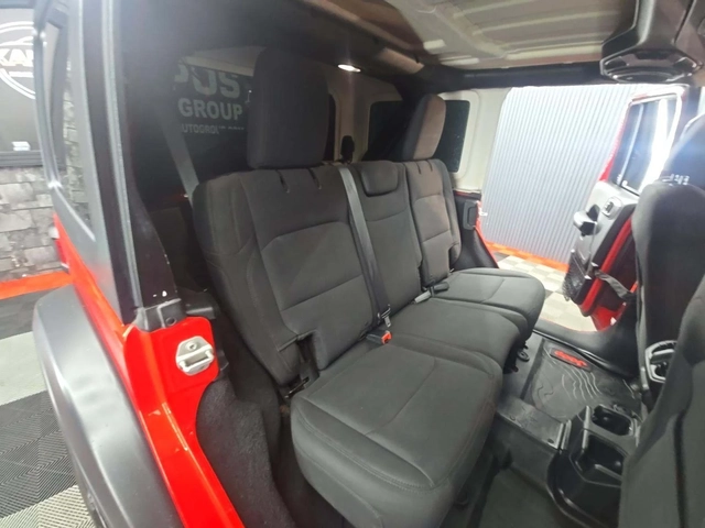 Jeep Wrangler Unlimited Sport S - автомобили, коли, обяви за нови и употребявани 11