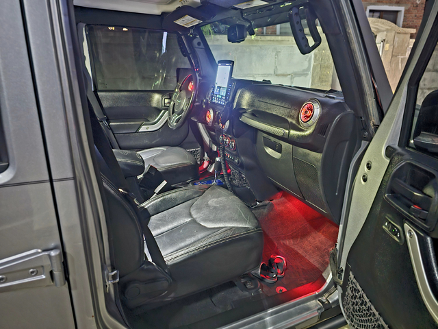 Jeep Wrangler RUBICON - автомобили, коли, обяви за нови и употребявани 13